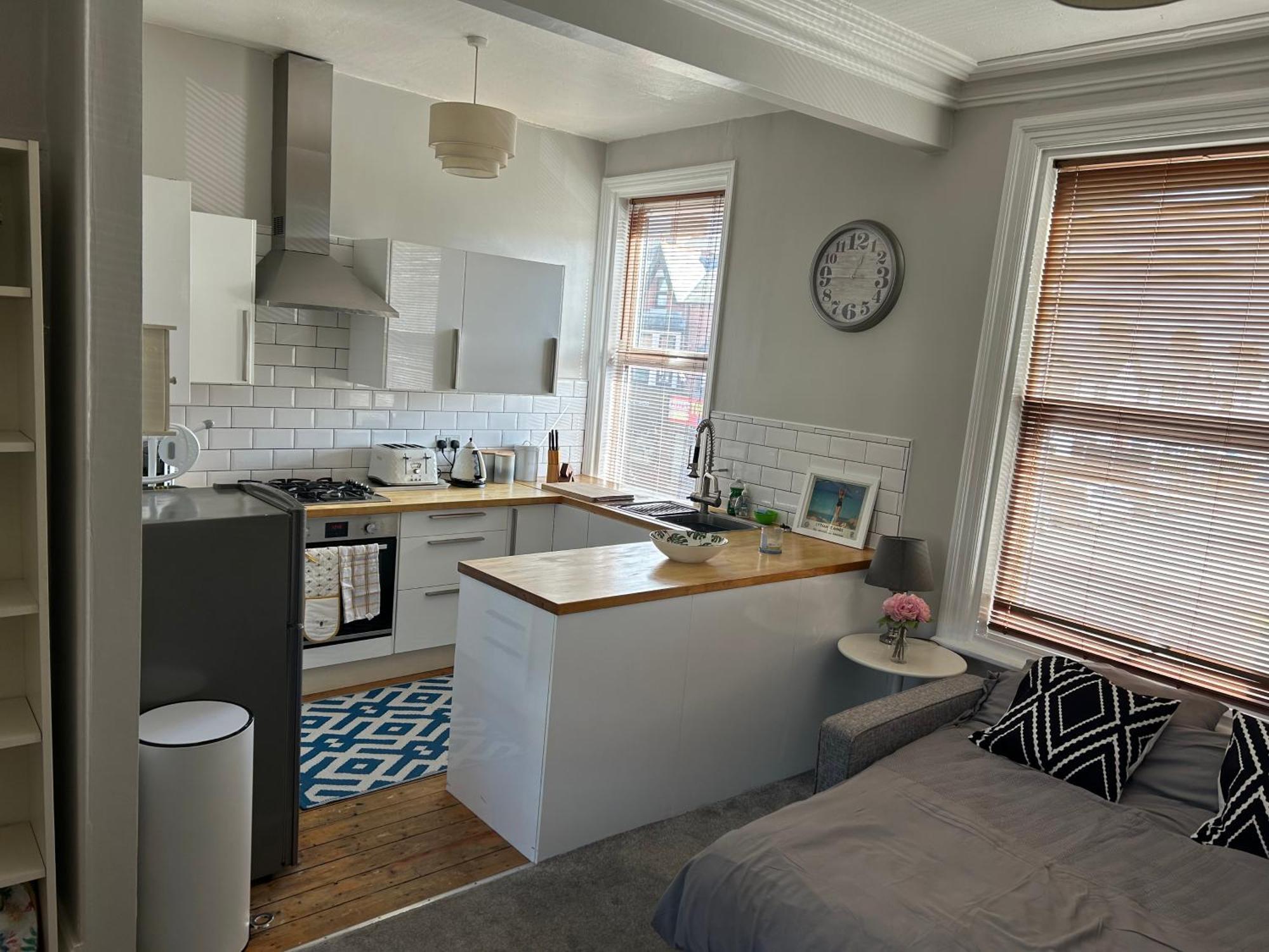 1 Bedroom Spacious Apartment Lytham St Annes Eksteriør billede